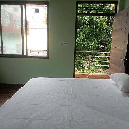 Crescent Moon Homestay Rishīkesh Екстериор снимка