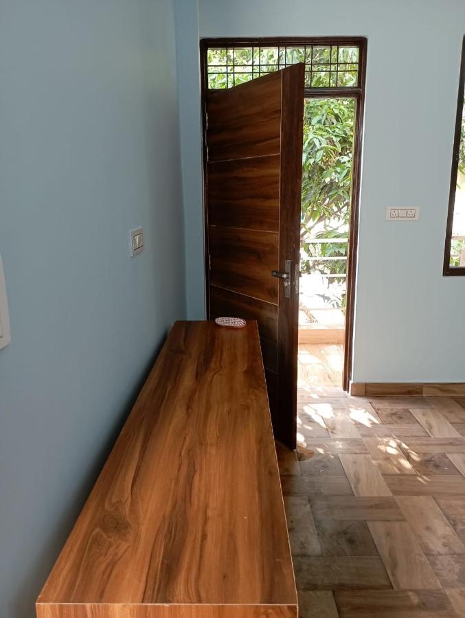 Crescent Moon Homestay Rishīkesh Екстериор снимка
