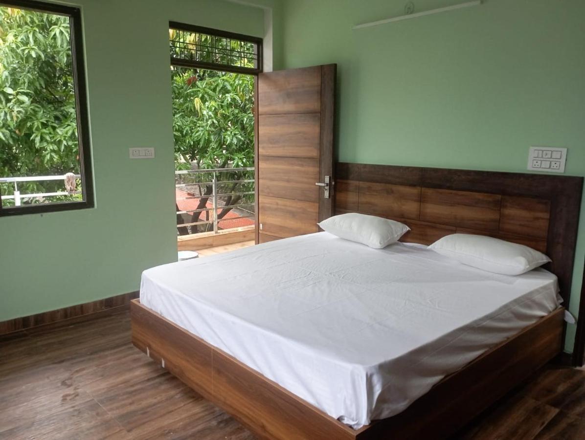 Crescent Moon Homestay Rishīkesh Екстериор снимка