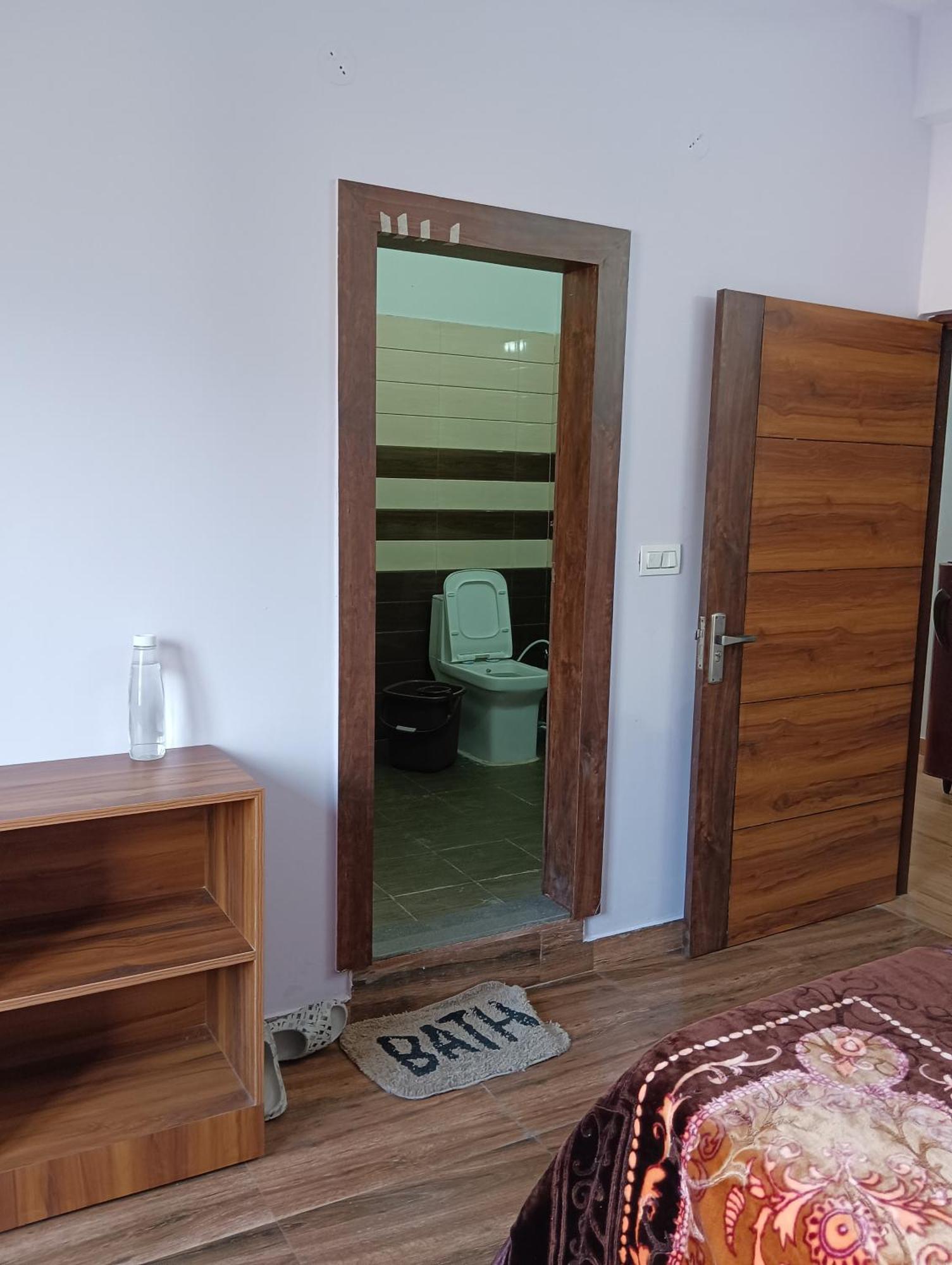 Crescent Moon Homestay Rishīkesh Екстериор снимка