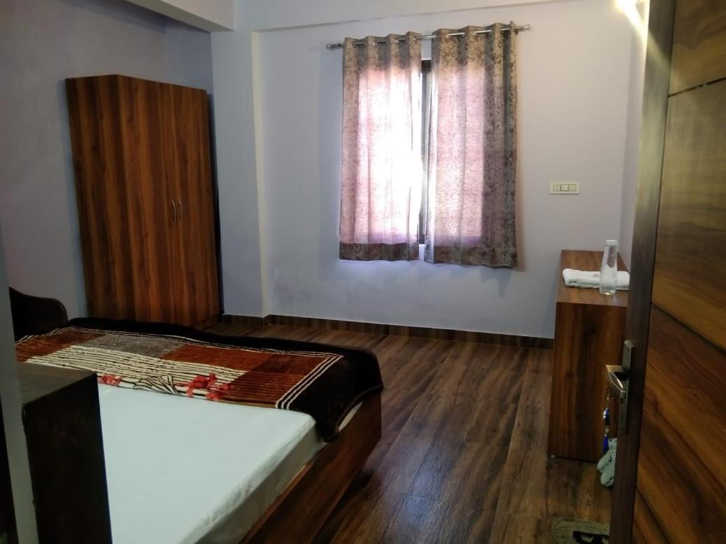 Crescent Moon Homestay Rishīkesh Стая снимка